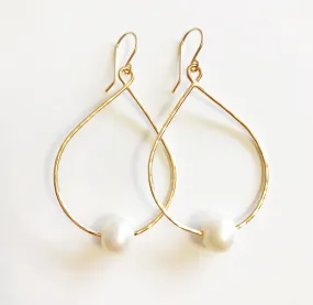 Earrings Molly - white pearls (E353)